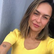 Fernanda R.